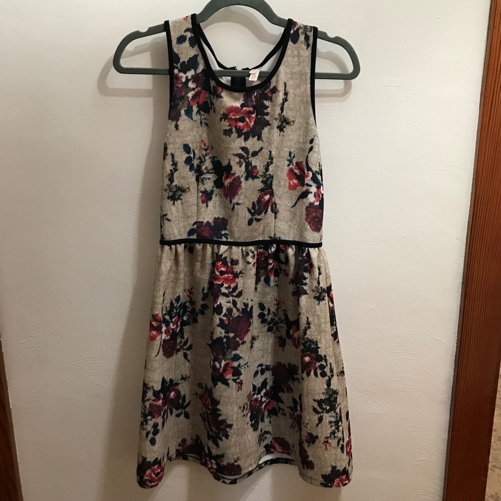 Xhilaration A-line floral sleeveless dress